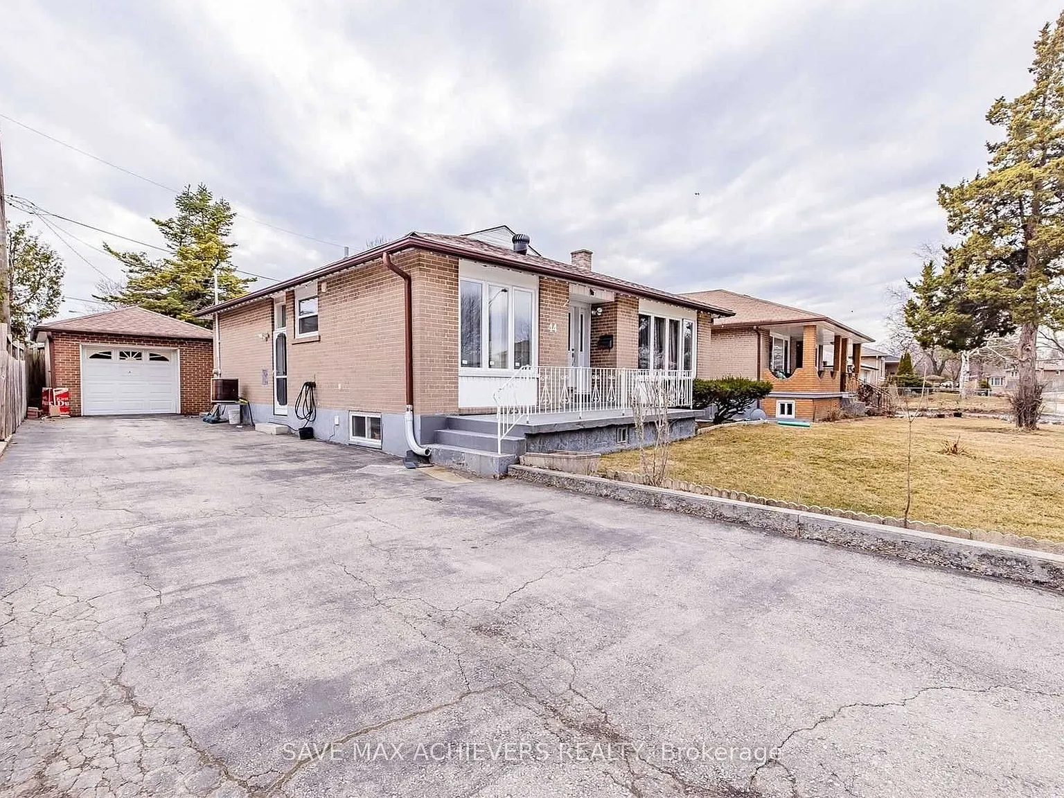 4 bed, $3,200 — Photo 2