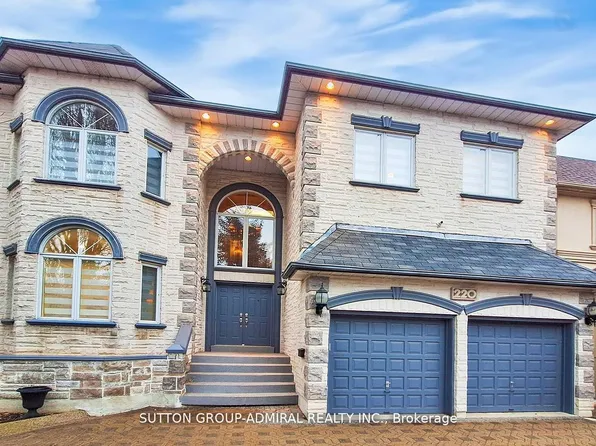 220 King High Dr, Vaughan, ON L4J 3N5