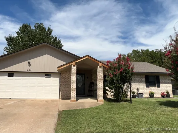 117 Magnolia Ave, Pryor, OK 74361