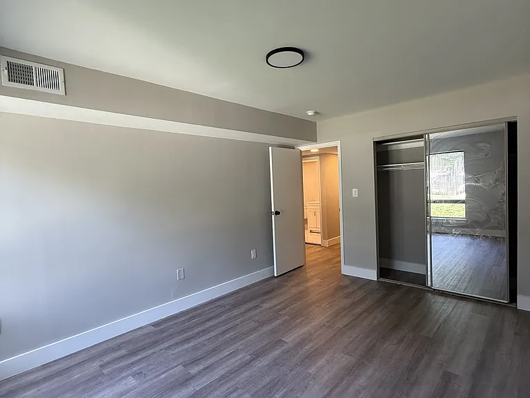 8453 Greenbelt Rd #101 — Photo 2