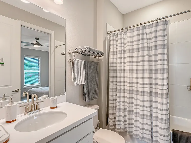 3231 Alba Cir — Photo 24