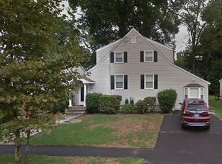 39 Hirsch Rd, Stamford, CT 06905