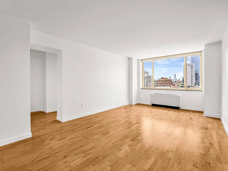 420 W 42nd St #21H — Photo 2