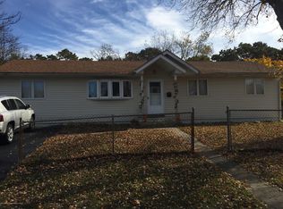 208 Ardmore Ave, Toms River, NJ 08757