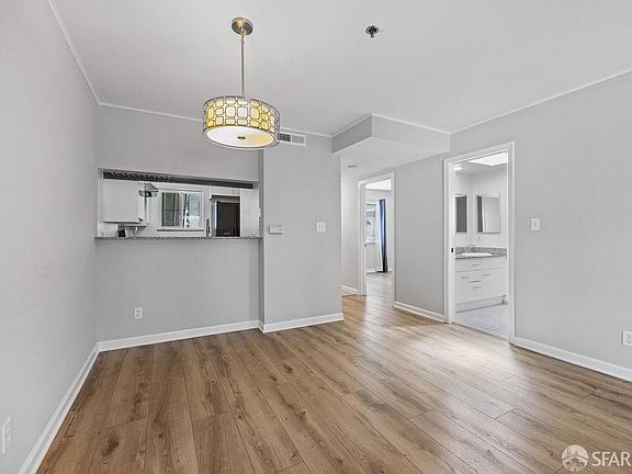 4th image of 1136 Eddy St Unit D