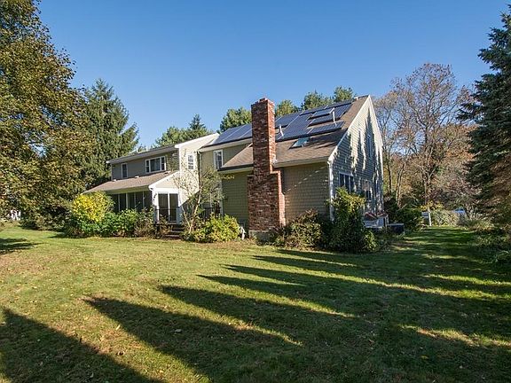 2nd image of 18 Riverview Dr