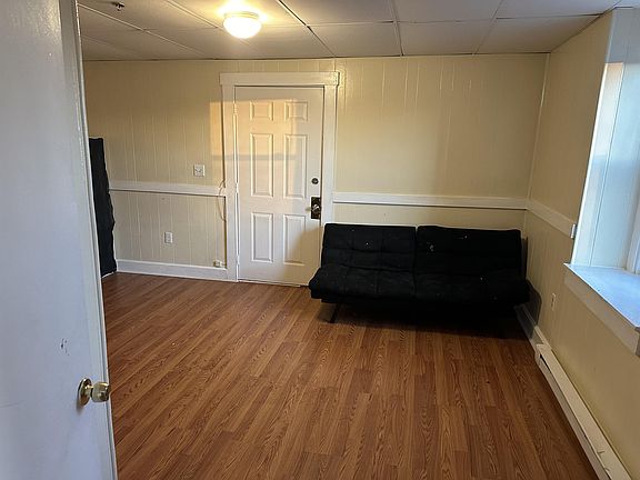 4th image of 869 Gorham St