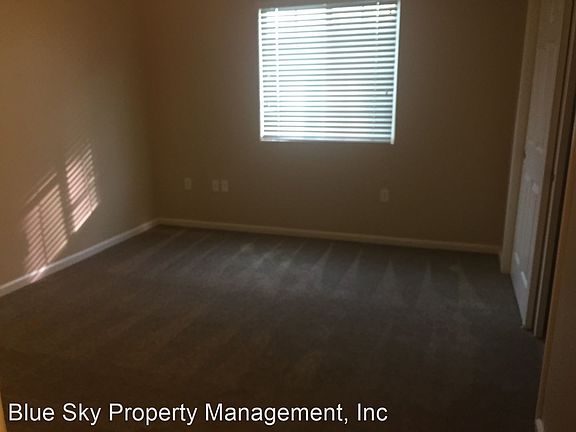 4th image of 2303 W Lark Ave #6895729