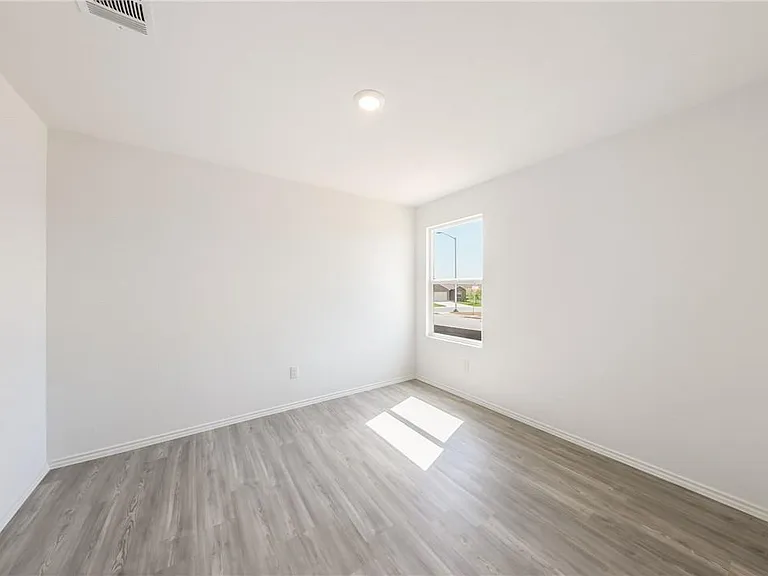 2867 Rosefinch — Photo 14