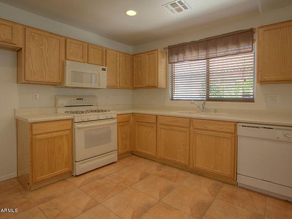 4th image of 13925 N 134th Dr