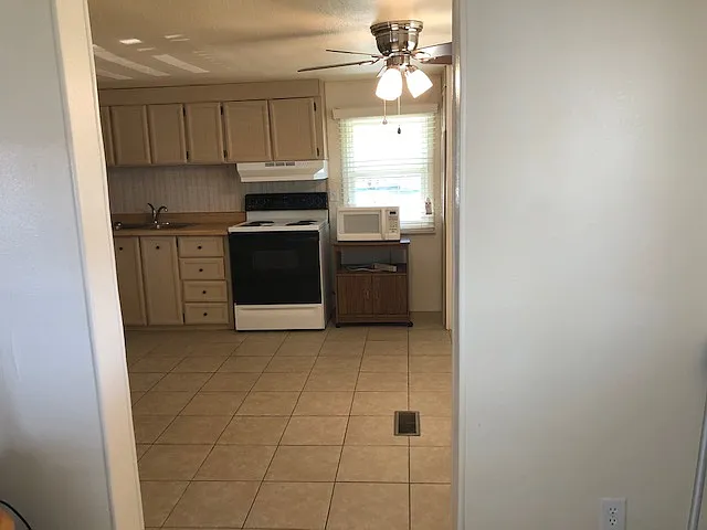 1607 Pennsylvania Ave — Photo 13