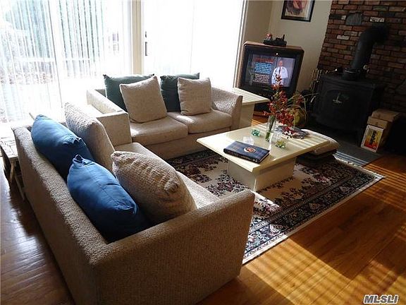 3rd image of 16 Walker Ave