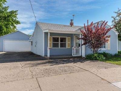 935 E Riverside Blvd, Loves Park, IL, 61111