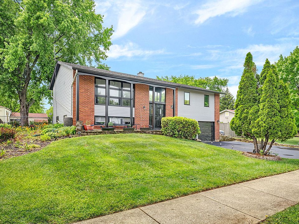 1st image of 551 Falcon Ridge Way