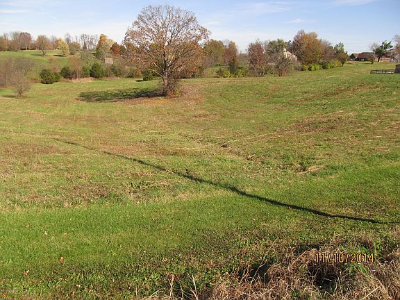 3rd image of 5 Country Side Dr