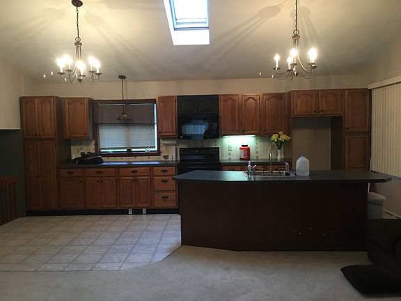 Fridge can be put in