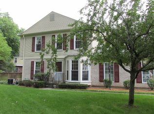 1233 Candlestick Ln #1, Rochester Hills, MI 48306