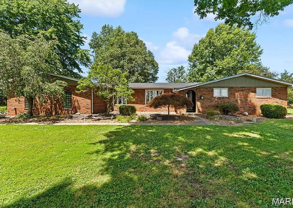 1 Tanbark Dr