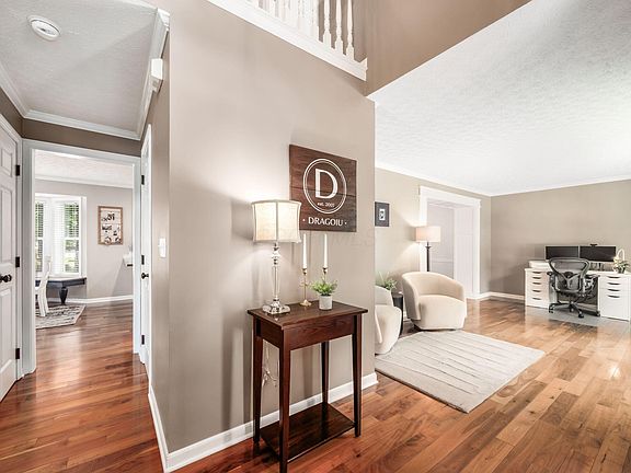 5th image of 499 Delaneys Cir