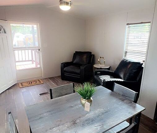 3rd image of 4770 N Mayberry Rd Unit 236