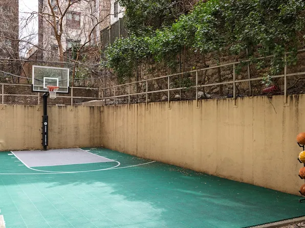 114 East 72nd Street 67B image 10 of 11