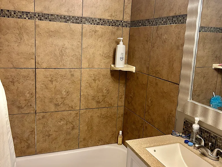3914 E Funston St — Photo 8
