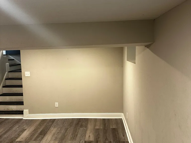 1641 Iowa St — Photo 13