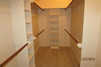 5th image of 9136 Parkview Cir