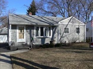 145 S Lincoln Ave, Mundelein, IL