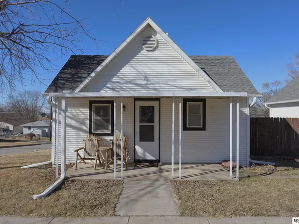 453 S 1st St, Seward, NE 68434