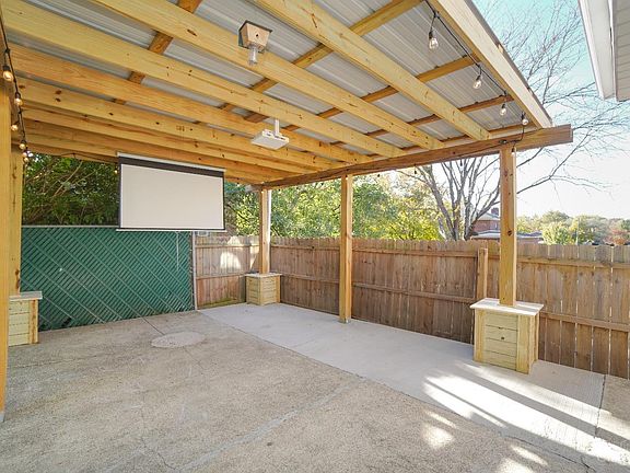 5th image of 51 Burley Cir