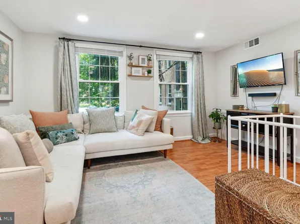 2722 Ordway St NW APT 1, Washington, DC 20008
