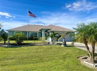 552 Silver Ave S, Lehigh Acres, FL 33974