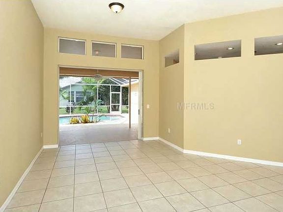 5th image of 4098 Hearthstone Dr