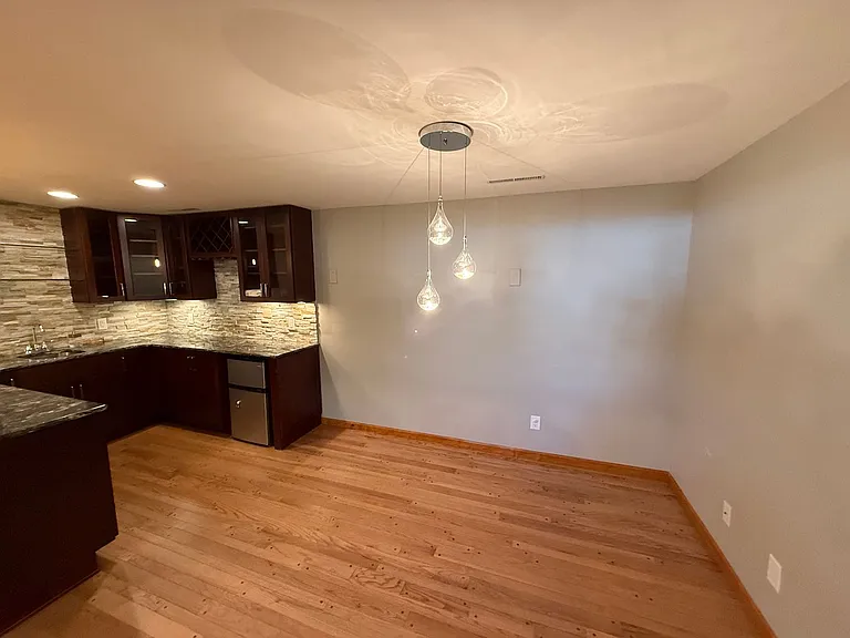 2500 Bluff Blvd — Photo 56