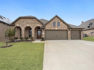 509 Thompson Dr, Van Alstyne, TX 75495