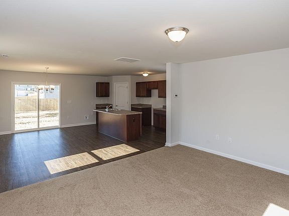 007 Family Room Compressed