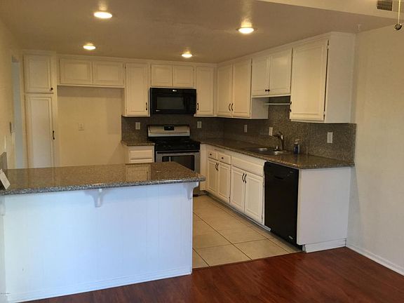 5th image of 187 Shamrock Ct