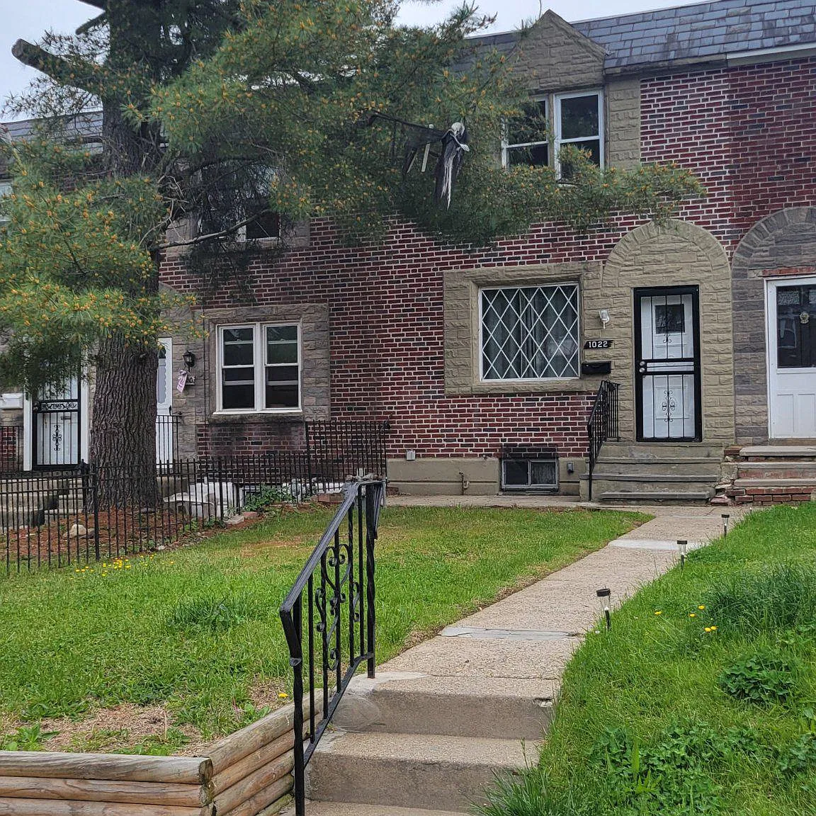 3 bed, 2.0 bath, 1120 sqft, $1,800 — Photo 2