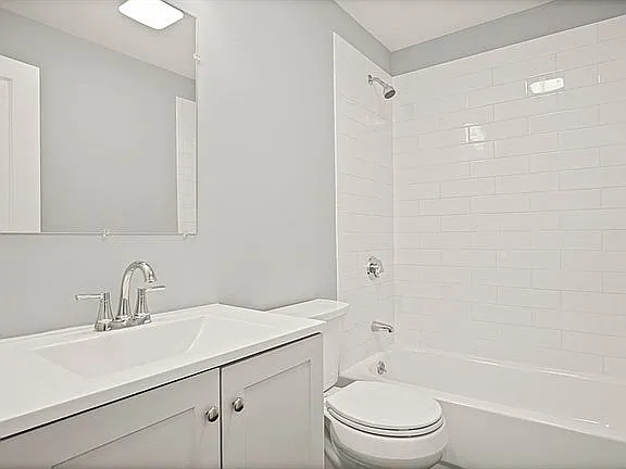 58 Chestnut St #1 — Photo 10