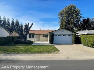 950 Santa Lucia Dr, Pleasant Hill, CA 94523