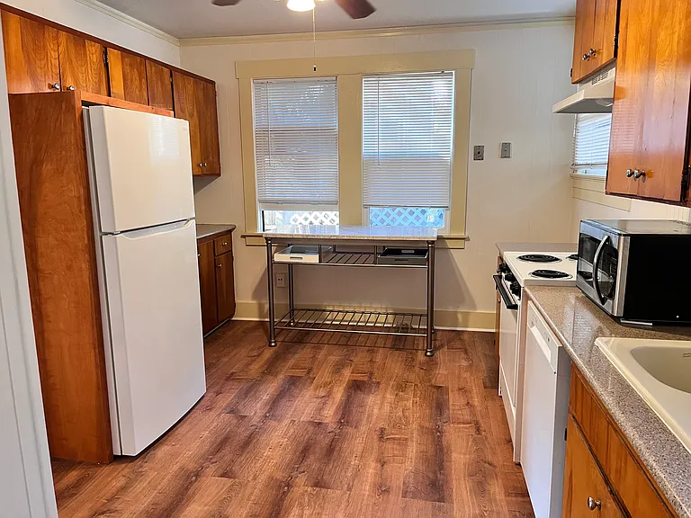 118 B St — Photo 7