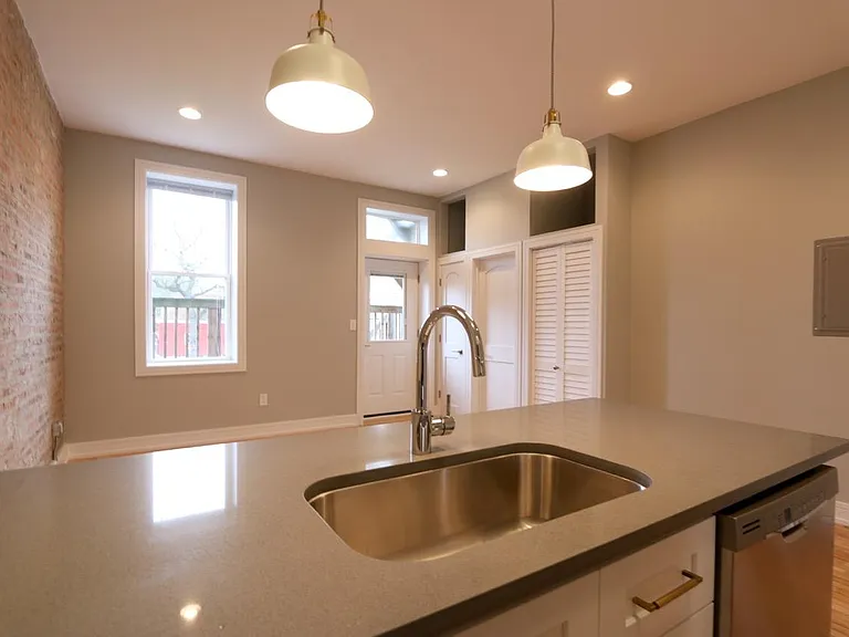 2132 S Washtenaw Ave #2 — Photo 8