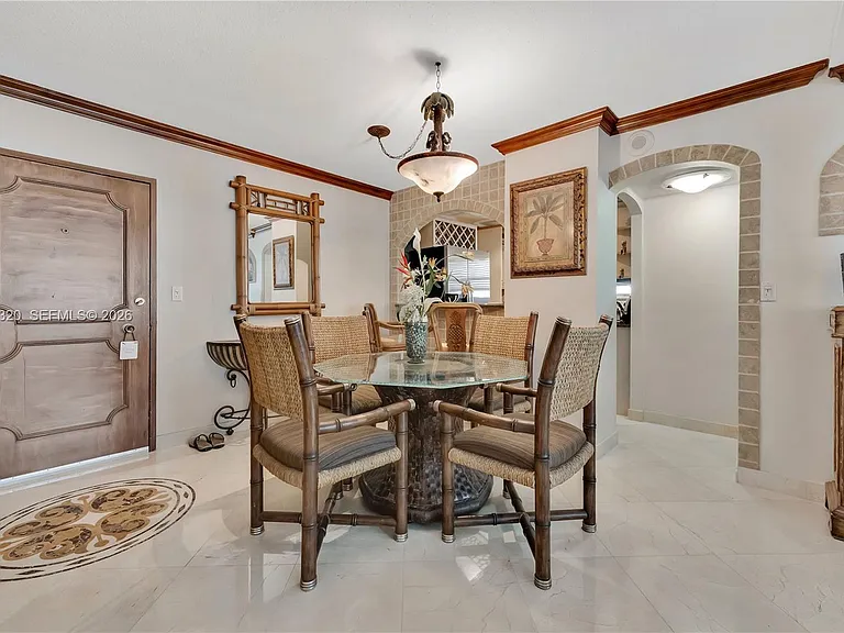 5555 Collins Ave #5B — Photo 4