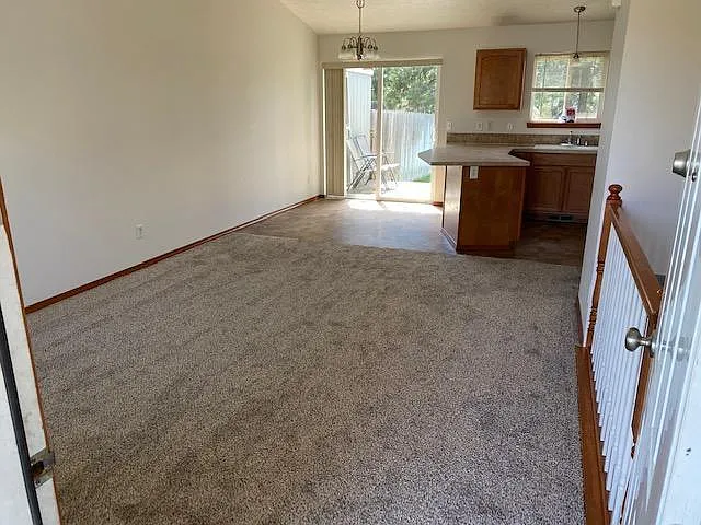 12515 N Perry St — Photo 4