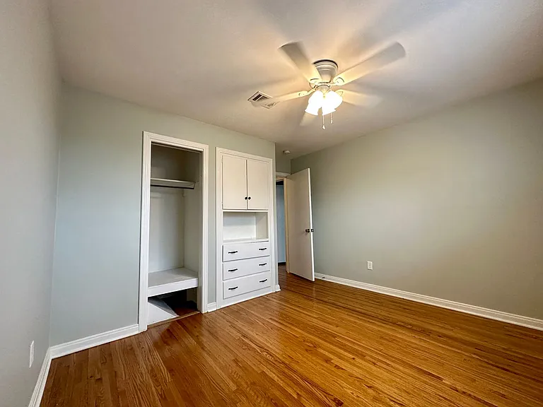 411 Starliner Ct — Photo 19