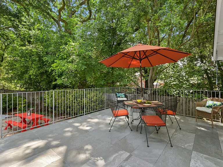 19139 Railroad Ave — Photo 32