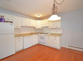 27 Farrwood Ave APT 9, North Andover, MA 01845