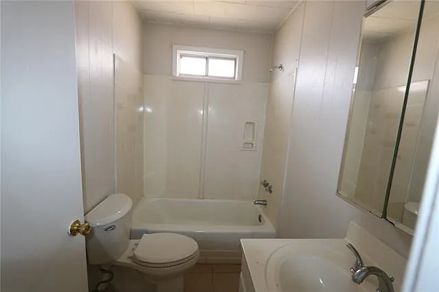 10521 Alan St #10521 — Photo 5