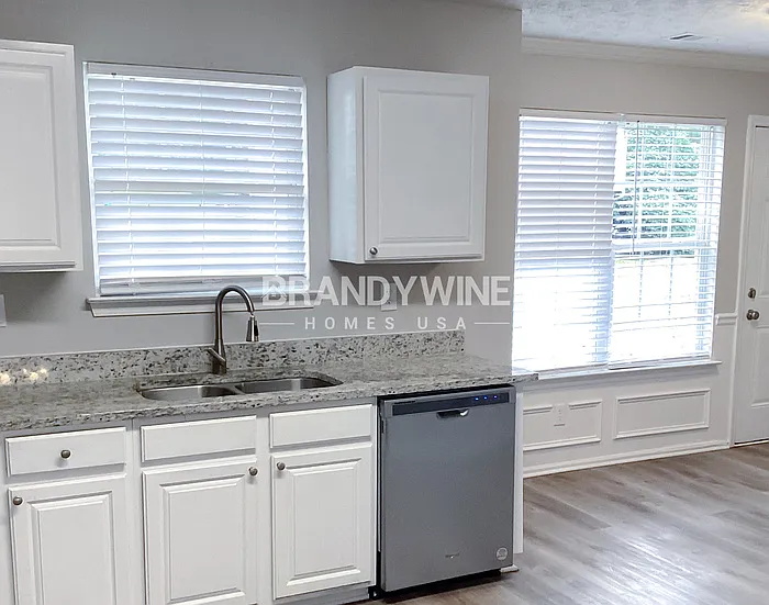 2025 Newton Estates Dr — Photo 16